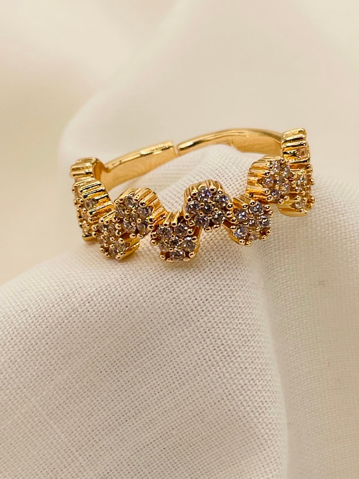 Elegant Gold-Tone Crystal Bow Ring