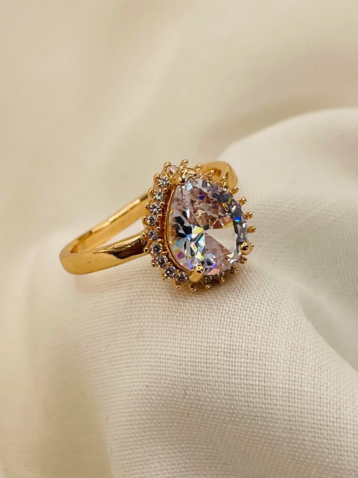 Golden Oval Crystal Halo Ring