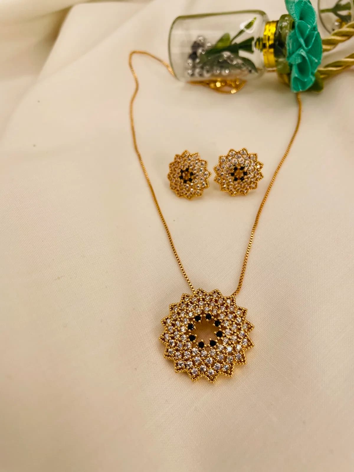 Golden Floral Black Crystal Necklace & Earrings Set
