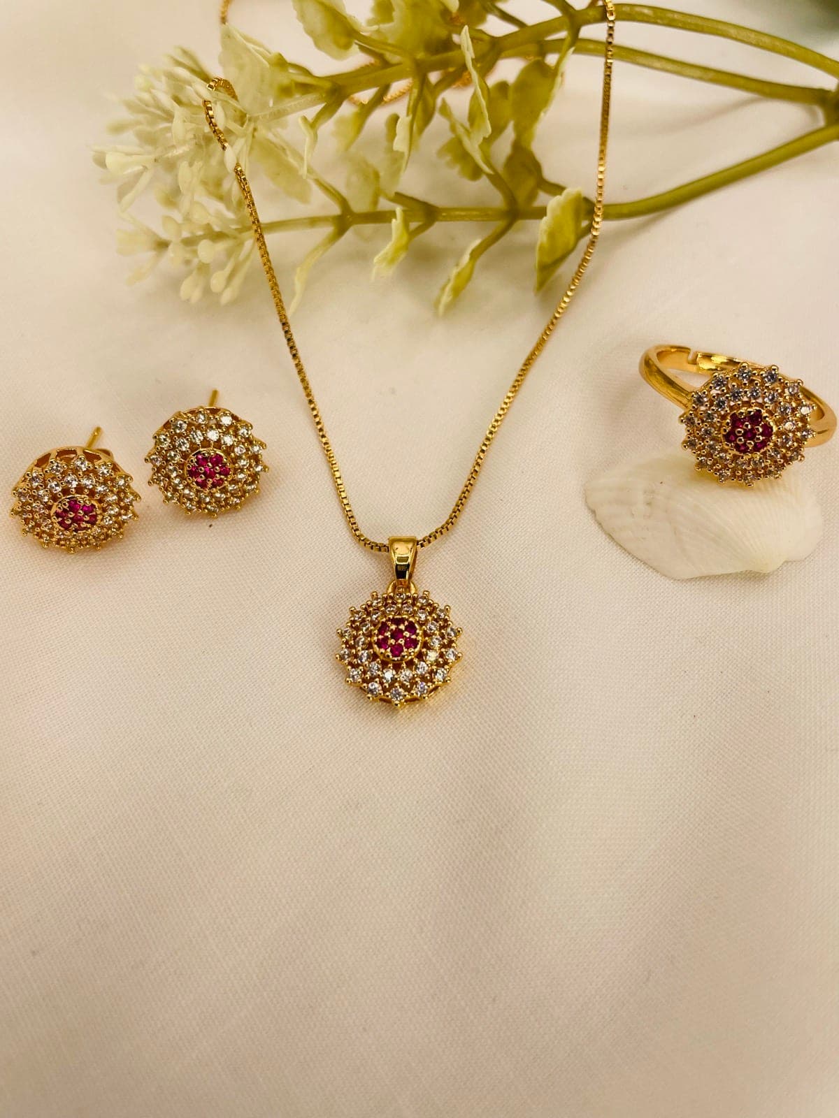 Royal Ruby Halo Gold Jewelry Set