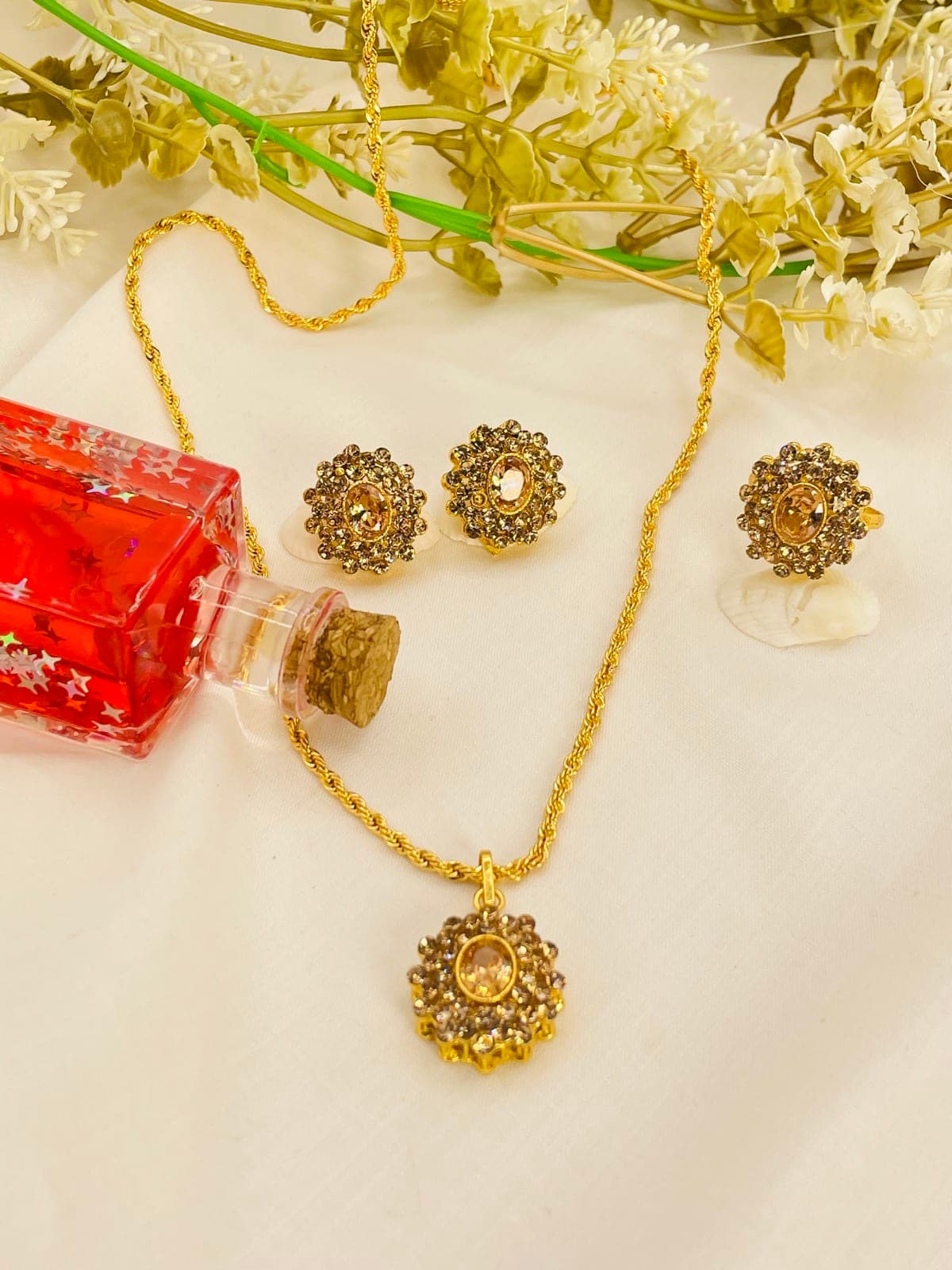 Royal Oval Halo Jewelry Set